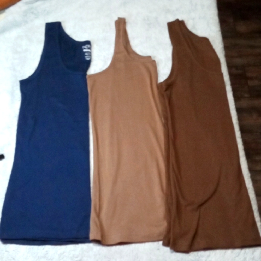 Old Navy Tank Tops